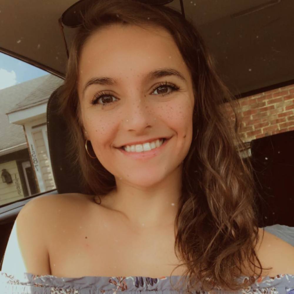 Meet your Posher, Alayne